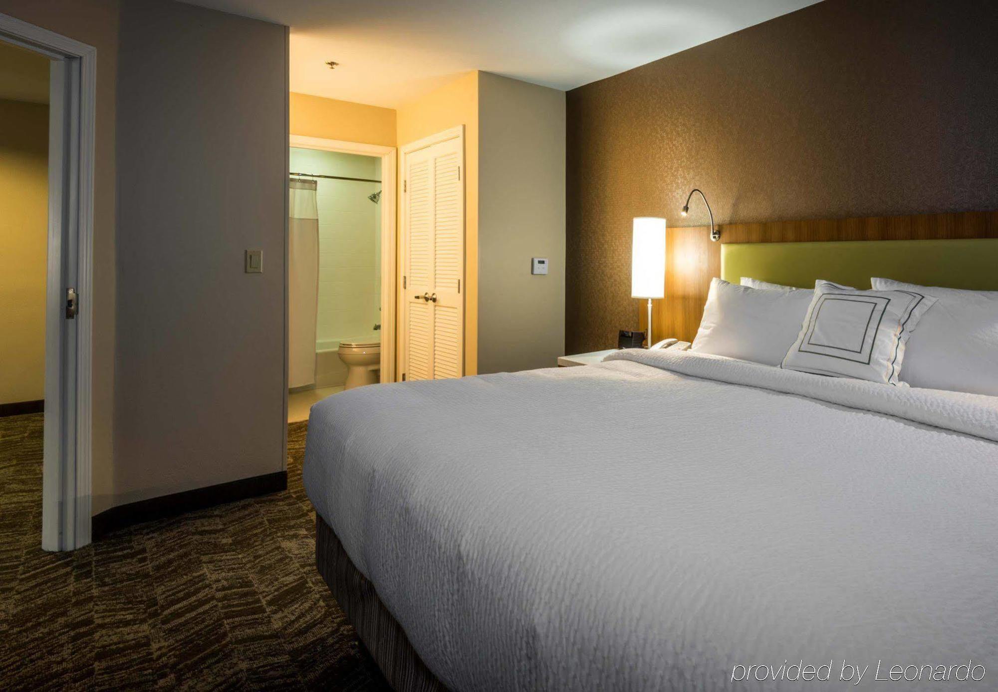 Springhill Suites By Marriott Denton Zewnętrze zdjęcie